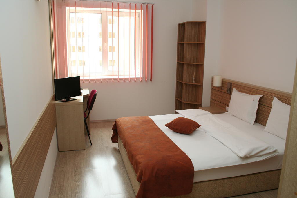 Top Rooms Aparthotel Bukares Ruang foto