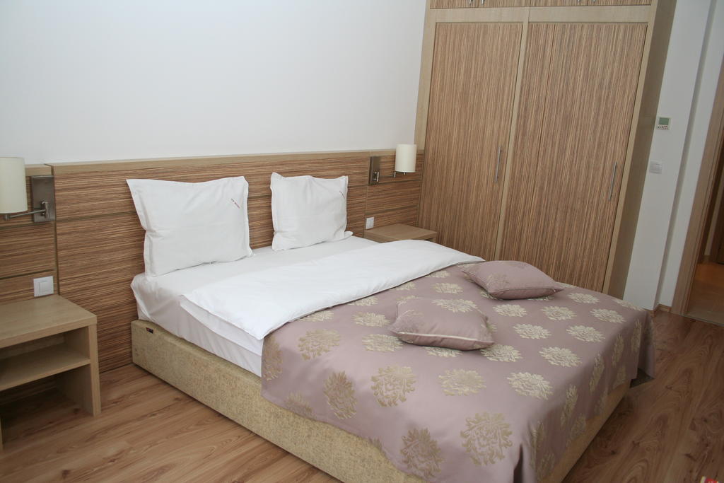 Top Rooms Aparthotel Bukares Ruang foto