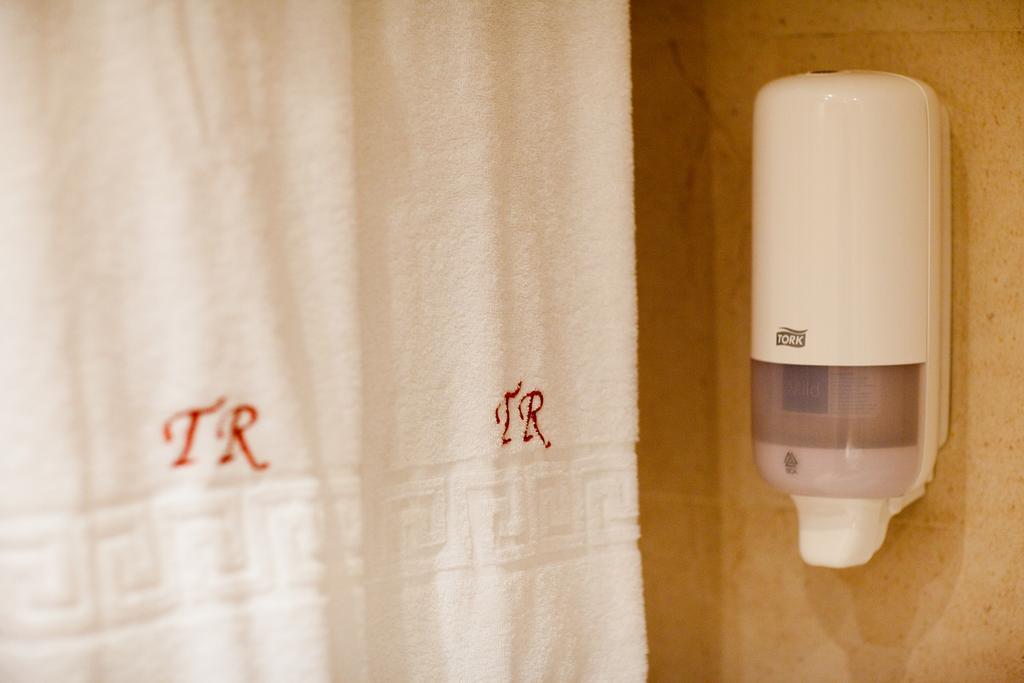 Top Rooms Aparthotel Bukares Bagian luar foto