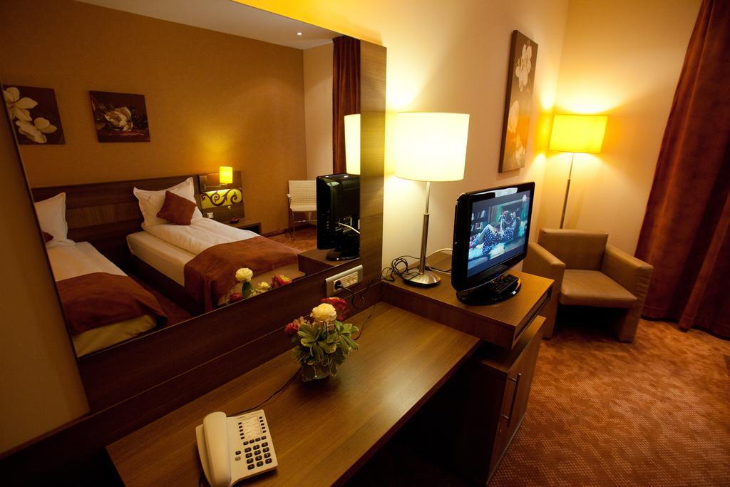 Top Rooms Aparthotel Bukares Bagian luar foto